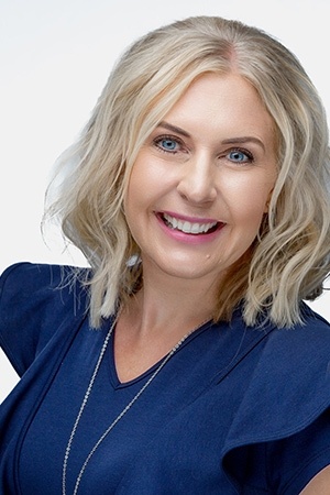 Sara Hansen, Consultant, Marketing